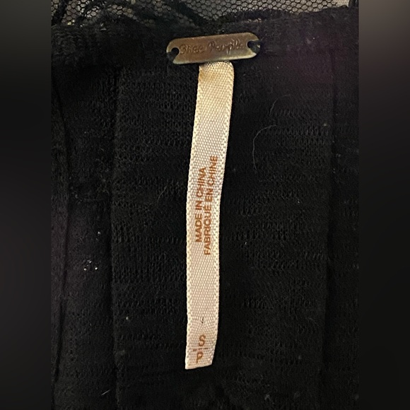 Free People Black Beaded Double Strap Tank Top Size Woman’s Small - Picture 4 of 9